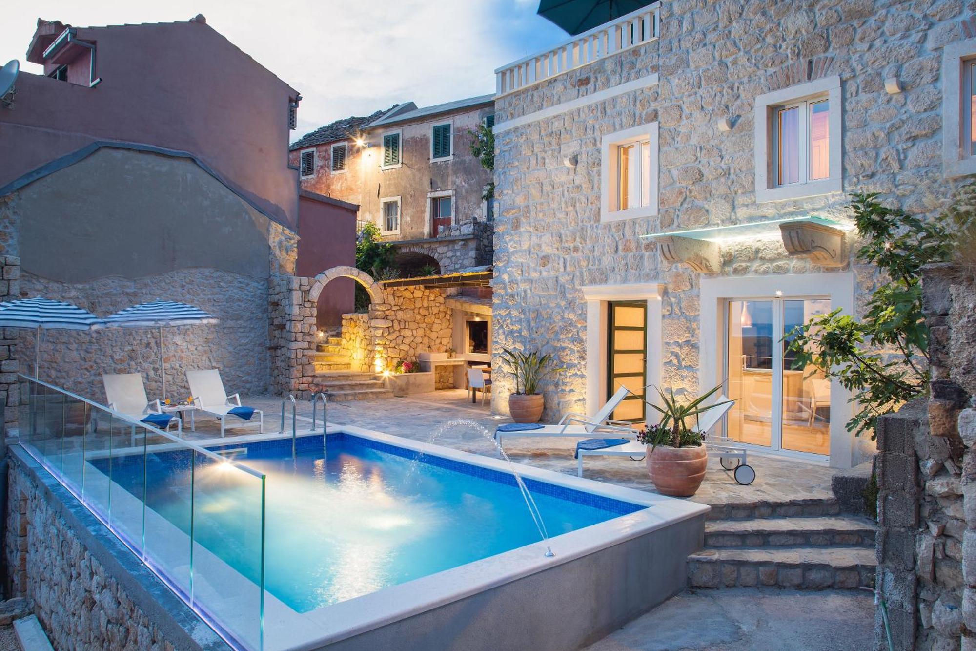Holiday home Schoenes Steinhaus Toni Mit Pool *